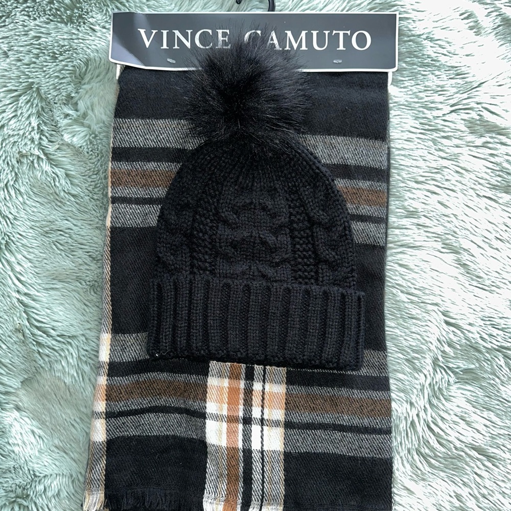🧣🤠Brand New Vince Camuto Beanie/ Scarf Set🤠🧣